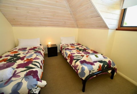 Cowrie Chalet - Accommodation Cairns 1