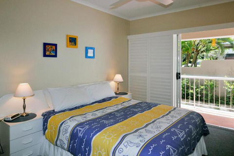 Bright & Comfortable In Quiet Location - Accommodation Cairns 3