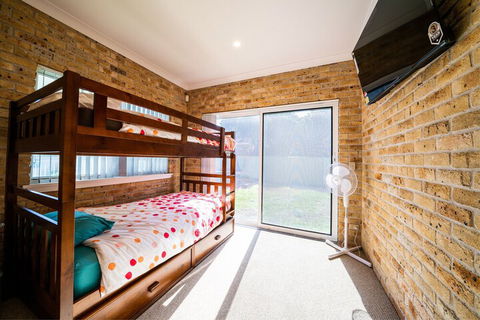 Beachfront Escape - Accommodation Cairns 6