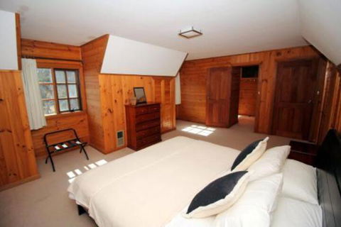 The Great House Bnb - Accommodation Cairns 6