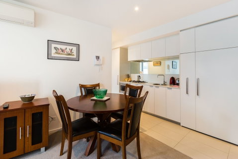 TIARA, 1BDR Southbank Apartment - Accommodation Cairns 0
