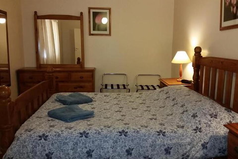 About Town Cottages - Accommodation Cairns 2