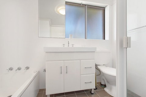 The Dunes Unit 5 / 38 Marine Drive - Accommodation Cairns 3