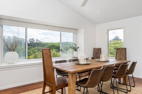 A PERFECT STAY - Byron's Brae - Accommodation Cairns 7