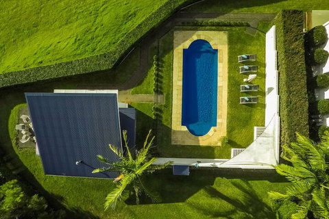A PERFECT STAY - Byron's Brae - Accommodation Cairns 2