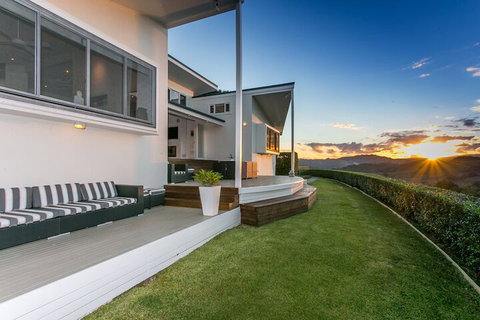 A PERFECT STAY - Byron's Brae - Accommodation Cairns 1