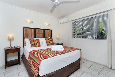On Palm Cove Beachfront Apartments - Accommodation Cairns 6