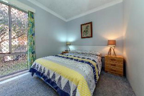2 Bedroom Apartment Castaways Unit 1 - Accommodation Cairns 3