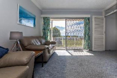 2 Bedroom Apartment Castaways Unit 1 - Accommodation Cairns 4