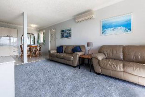 2 Bedroom Apartment Castaways Unit 1 - Accommodation Cairns 1