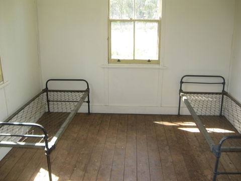 Brackens Hut - Accommodation Cairns 2