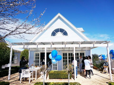 Maison Blue Pty Ltd Adelaide - Accommodation Cairns 1