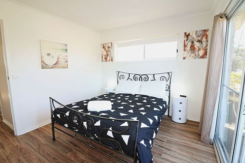 Beachcomber Pet Friendly - Accommodation Cairns 2