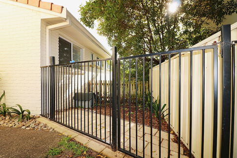 Beachcomber Pet Friendly - Accommodation Cairns 6