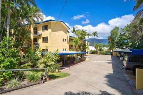 Budget Apartment Trinity Beach - Accommodation Cairns 6