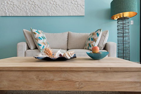 Arena Luxury Beachfront Apartment - Accommodation Cairns 3