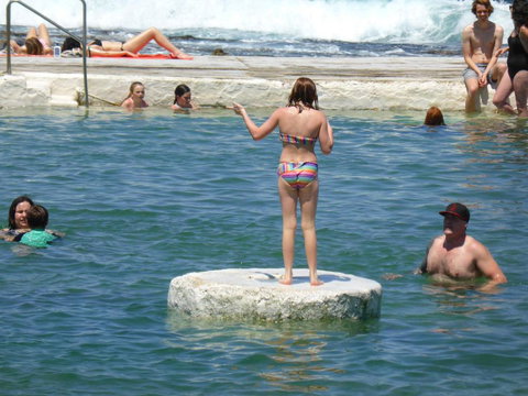 Arena Luxury Beachfront Apartment - Accommodation Cairns 1