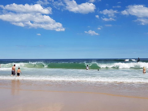 Arena Luxury Beachfront Apartment - Accommodation Cairns 6