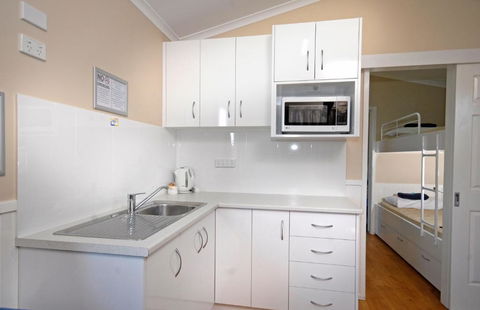 Barrack Point Holidays - Accommodation Cairns 2