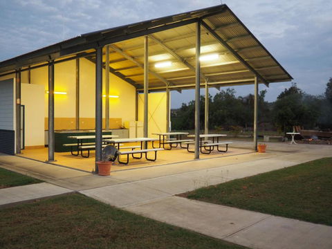 Bowen Holiday Park - Accommodation Cairns 1