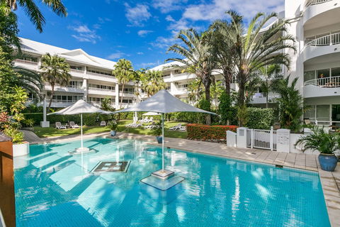 Beachfront Apt In Alamanda Beachfront Resort 25 - Accommodation Cairns 1