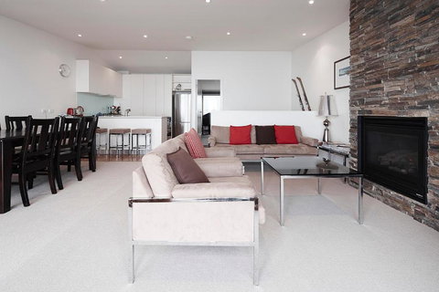 K2 12 - Accommodation Cairns 3