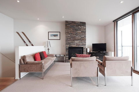 K2 12 - Accommodation Cairns 1