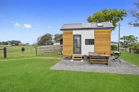 TINY HOME......BIG Views - Accommodation Cairns 1