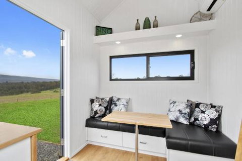 TINY HOME......BIG Views - Accommodation Cairns 0