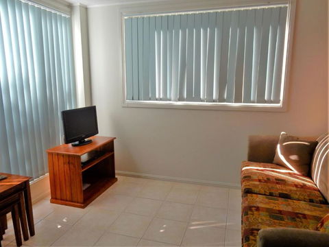 Ocean 1 / 38 Oceans Apartment - Accommodation Cairns 4
