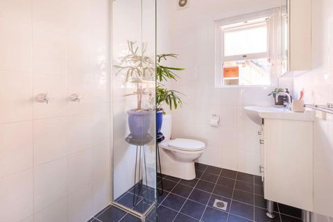 Beautiful Beach Home In Superb Location - Accommodation Cairns 6