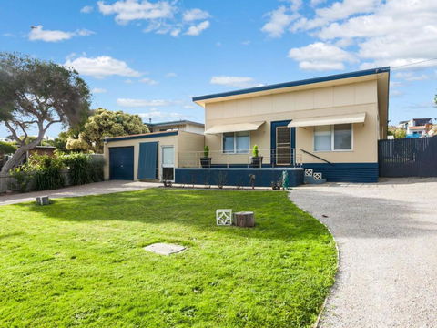 OCEAN SOUNDS Anglesea - Accommodation Cairns 1