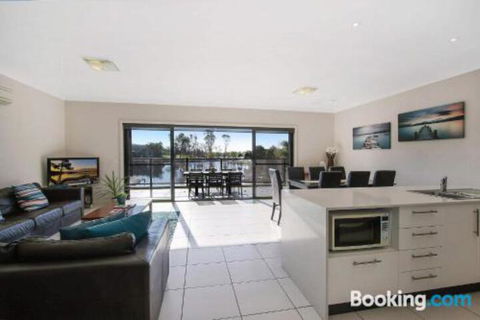 Cypress Townhouse 23 Suite - Accommodation Cairns 1