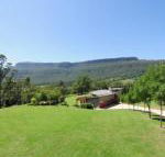 Bottlebrush Lodge Great views  a pool - Accommodation Cairns