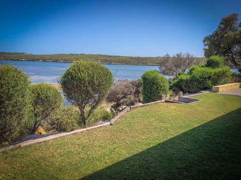 Wrightaway - Accommodation Cairns 2