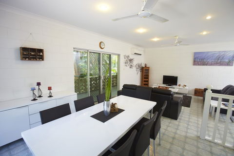 BrookeHaven - Accommodation Cairns 3