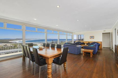 La Mer 19 Dulconghi Street - Accommodation Cairns 1