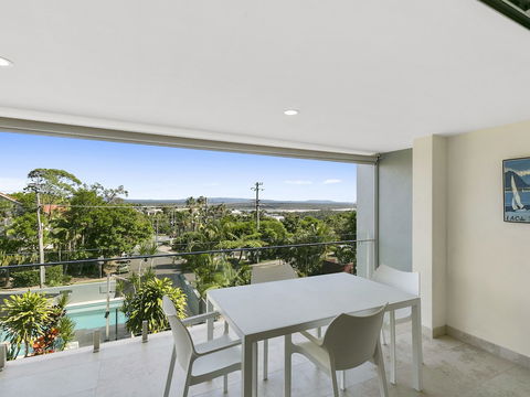 Breathtaking Views Across Noosa Unit 1 Taralla 18 Edgar Bennett Avenue - Accommodation Cairns 6