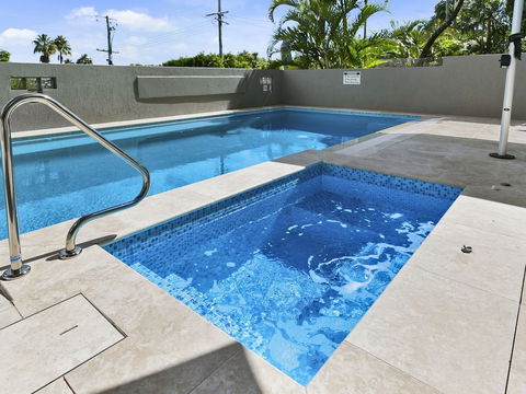 Breathtaking Views Across Noosa Unit 1 Taralla 18 Edgar Bennett Avenue - Accommodation Cairns 0
