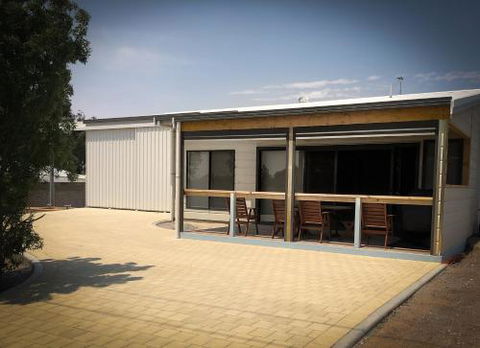 The Boathouse - Accommodation Cairns 2