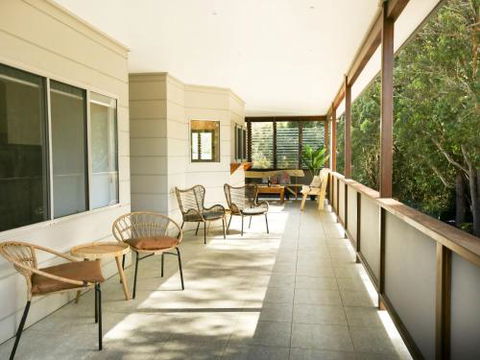 River Breeze 60 Wooli Street Yamba. Linen Unlimited Wi Fi Just Listed. - Accommodation Cairns 5