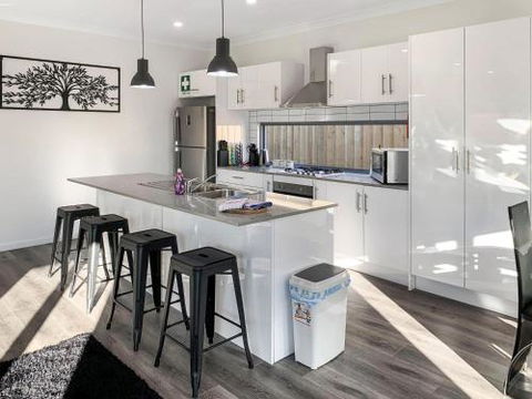 Brand New Home 10 Mins To Beach Torquay Geelong Deakin Hospitals - Accommodation Cairns 2