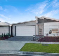 Brand New Home 10 mins to Beach Torquay Geelong Deakin Hospitals - Accommodation Cairns