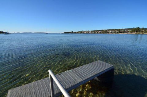 CDC 625 Beach House Incl.rear 2BR Studio - Accommodation Cairns 1
