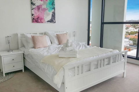 BHB Panoramic View -Wifi Netflix Parking - Accommodation Cairns 6