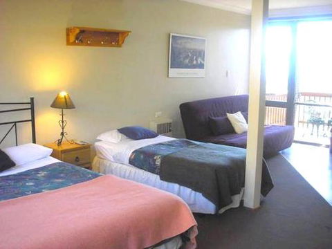 Bogong 3 - Accommodation Cairns 5