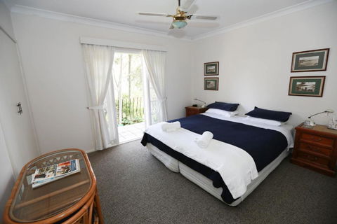 Palm Beach Bed & Breakfast - Accommodation Cairns 2