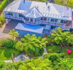 Cloud 9 Cliff Top Eagle Heights - Accommodation Cairns