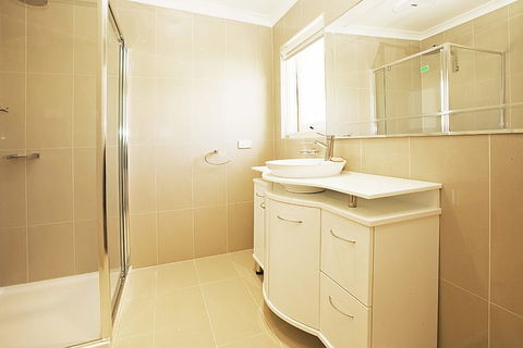 Beach House Units - 3 - Accommodation Cairns 4