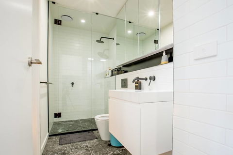 36windsorpalace1bd1bthfreecarpark - Accommodation Cairns 5